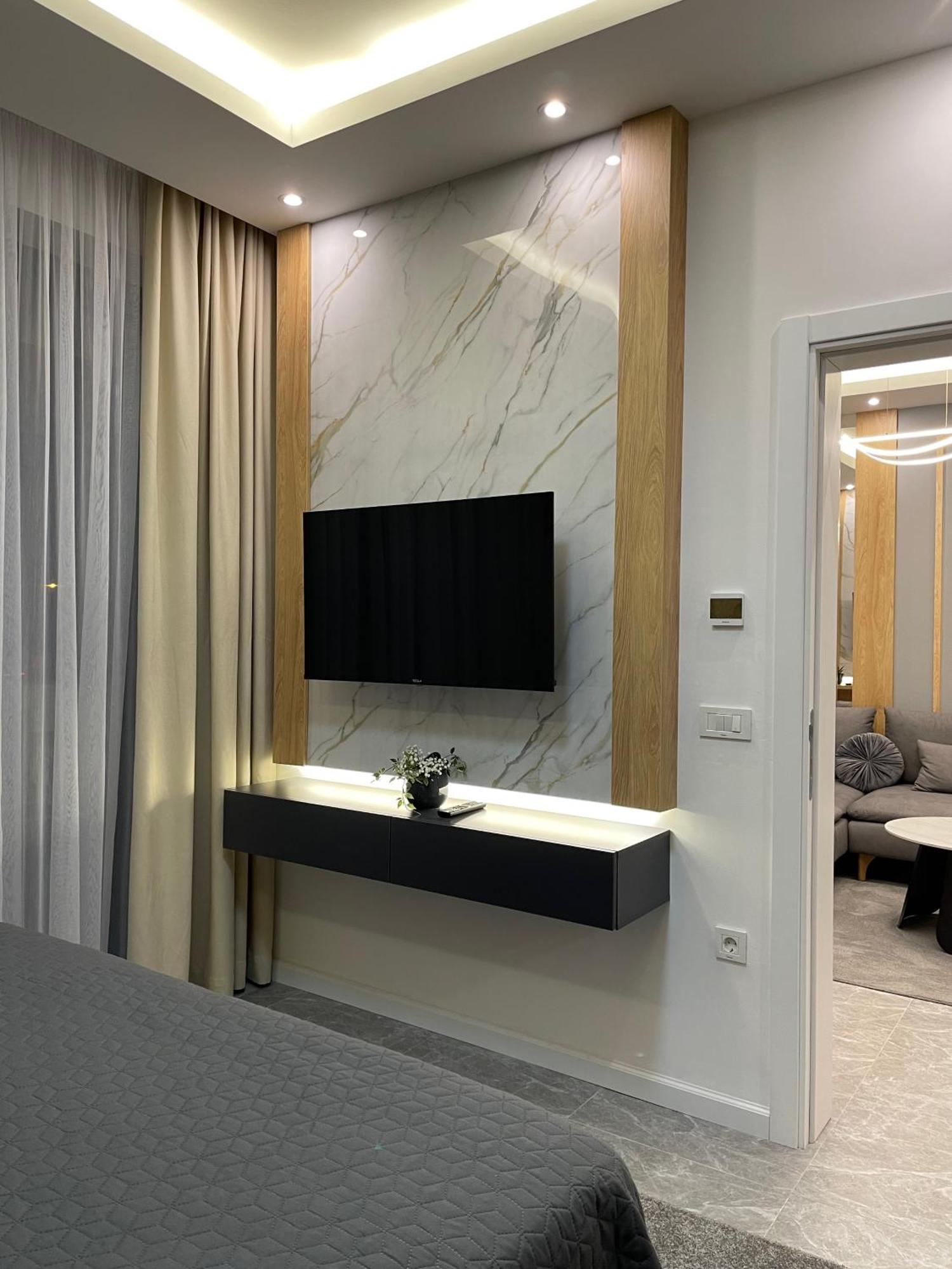 Hotel Maraj Ulcinj Bagian luar foto