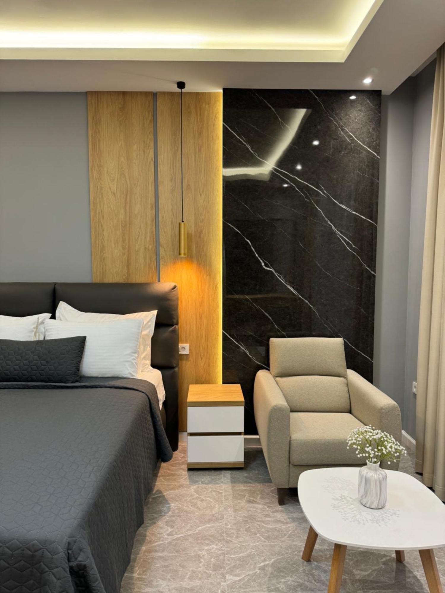 Hotel Maraj Ulcinj Bagian luar foto